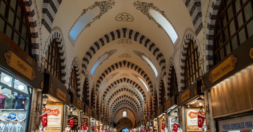 découvrez les meilleurs souvenirs d'istanbul : artisanat unique, épices exquises et objets traditionnels pour rapporter un morceau de cette ville fascinante chez vous.