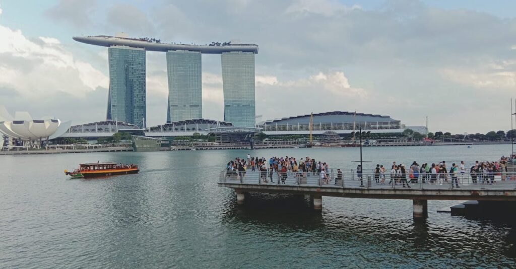 découvrez notre sélection unique de souvenirs de singapour, parfaits pour rapporter un morceau de cette ville dynamique et mémorable chez vous.
