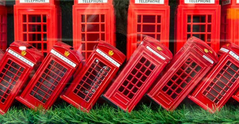 découvrez une collection unique de souvenirs précieux qui ravivent vos plus beaux moments et émotions.