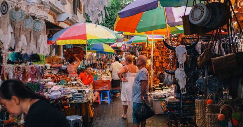 découvrez une sélection unique de souvenirs de bali, alliant artisanat traditionnel et objets typiques pour ramener un morceau de l'île chez vous.