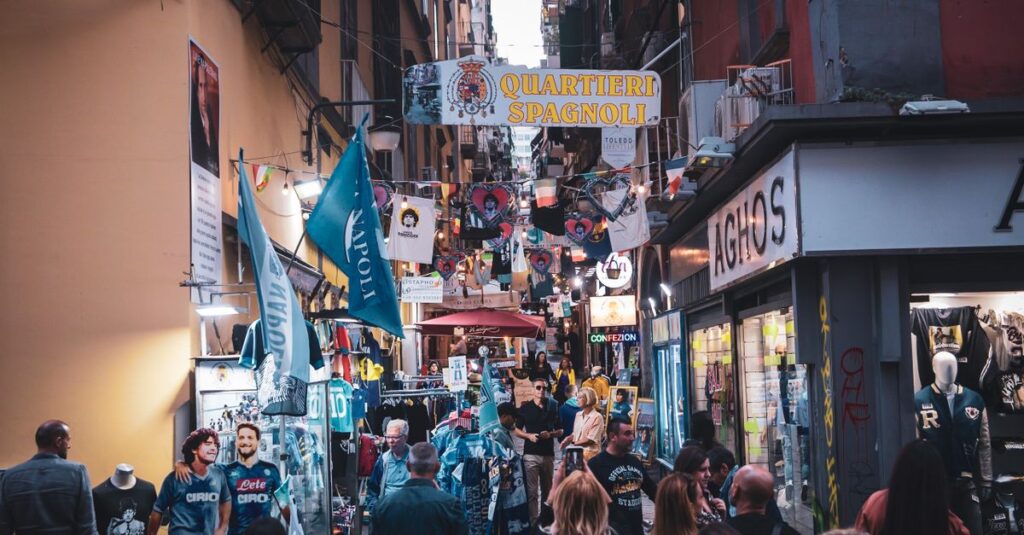 découvrez une sélection unique de souvenirs de gênes, parfaits pour garder un souvenir authentique de cette magnifique ville italienne.