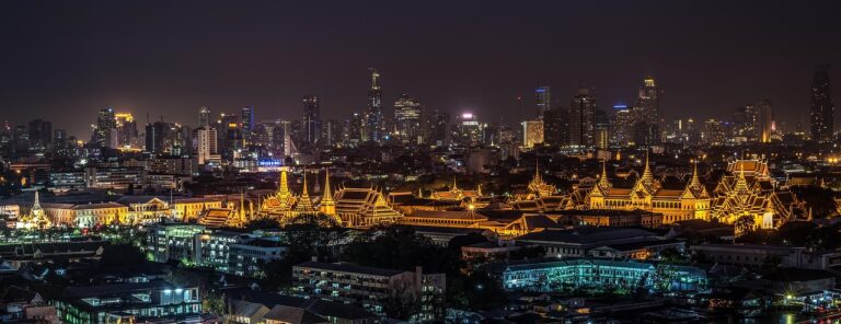 découvrez les voyages en bus en thaïlande : conseils, itinéraires, astuces pour un transport économique et confortable à travers le pays.