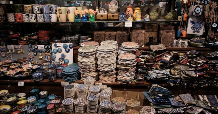 découvrez une sélection unique de souvenirs de turquie, parfaits pour garder un souvenir authentique de vos voyages et partager la culture turque.