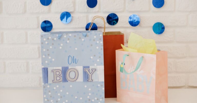 découvrez notre sélection idéale de cadeaux pour une baby shower, parfaits pour célébrer l'arrivée de bébé avec originalité et douceur.