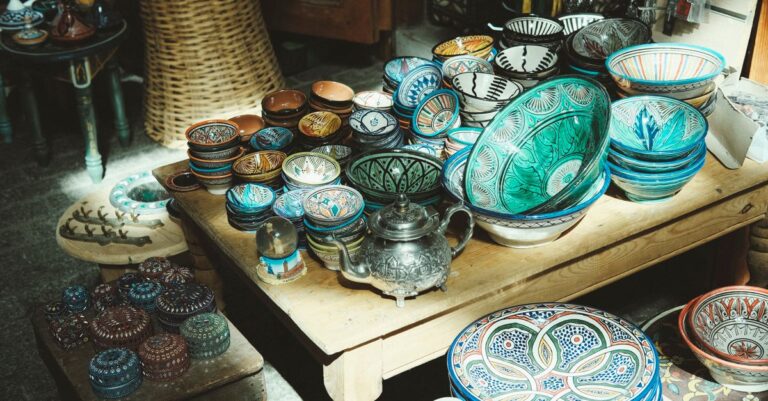 découvrez nos souvenirs pas chers du maroc, authentiques et uniques, parfaits pour ramener un morceau de culture marocaine chez vous.
