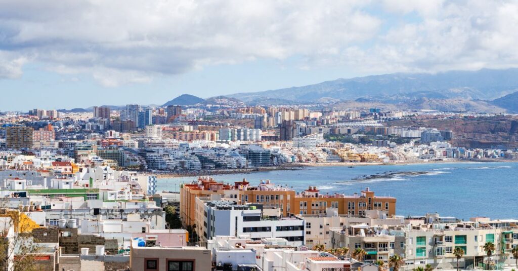 découvrez les meilleurs souvenirs de gran canaria, des cadeaux authentiques et artisanaux qui capturent l'esprit unique de l'île.